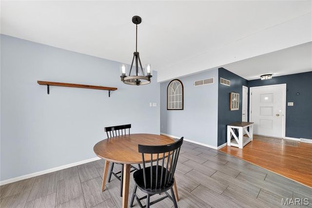 104 Ashland Place, St Charles, MO 63301