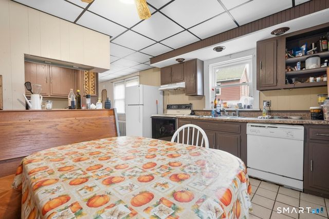 42 Wade Street, West Haven, CT 06516