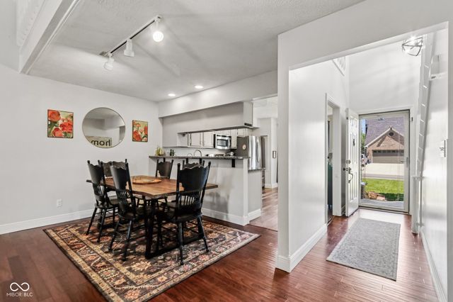 11431 Geist Valley Drive, Indianapolis, IN 46236