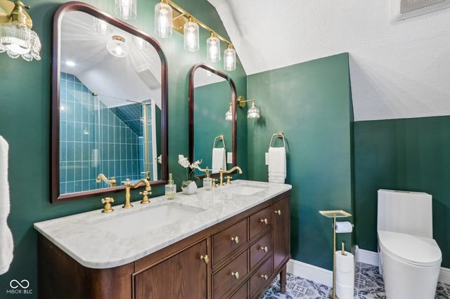 11431 Geist Valley Drive, Indianapolis, IN 46236