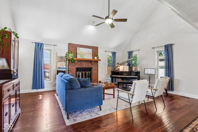 11431 Geist Valley Drive, Indianapolis, IN 46236