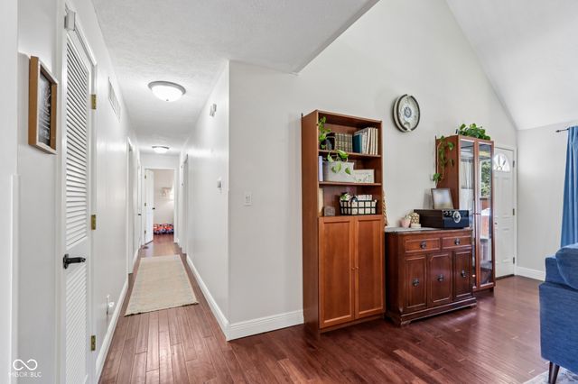 11431 Geist Valley Drive, Indianapolis, IN 46236
