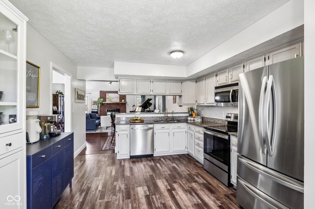 11431 Geist Valley Drive, Indianapolis, IN 46236