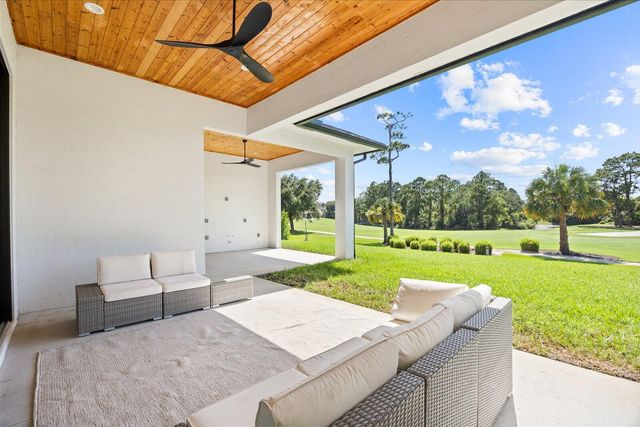 896 SW Squire Johns Lane, Palm City, FL 34990