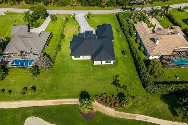 896 SW Squire Johns Lane, Palm City, FL 34990