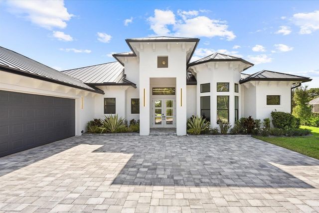 896 SW Squire Johns Lane, Palm City, FL 34990