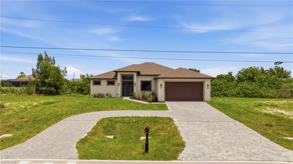 Image 1 of property listing at 2929 Diplomat PKWY W, Cape Coral, FL 33993