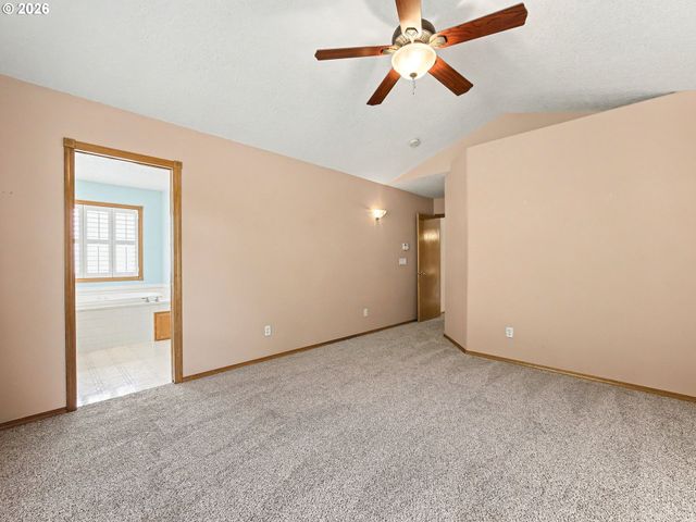 1290 Se LARCH Way, Gresham, OR 97080