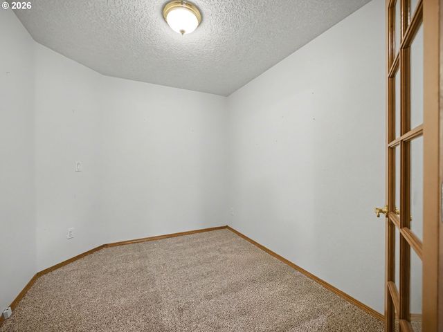 1290 Se LARCH Way, Gresham, OR 97080