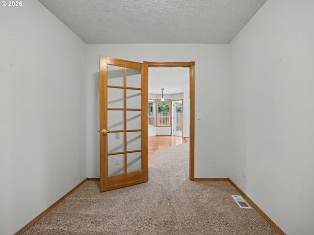 1290 Se LARCH Way, Gresham, OR 97080