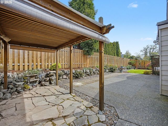 1290 Se LARCH Way, Gresham, OR 97080