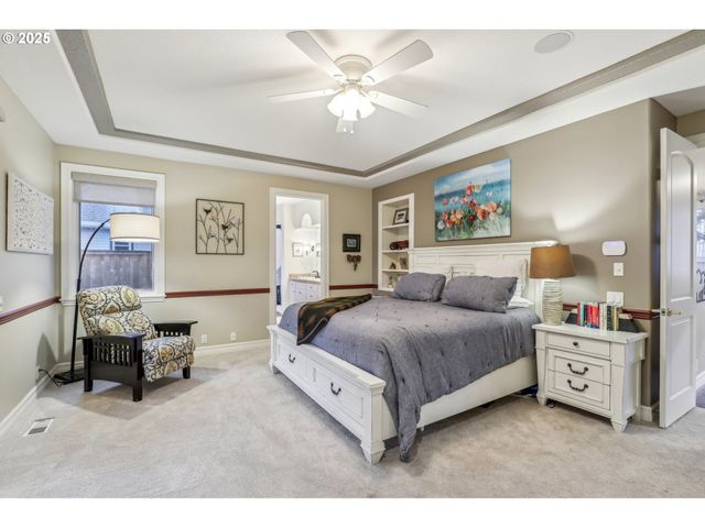 2516 MERIDIAN Ct, Woodburn, OR 97071