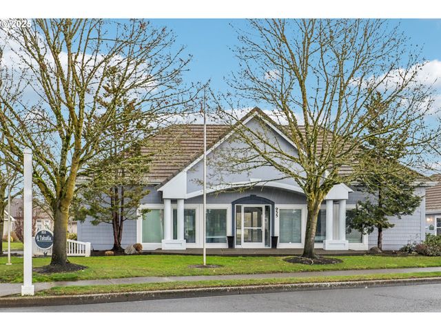 2516 MERIDIAN Ct, Woodburn, OR 97071