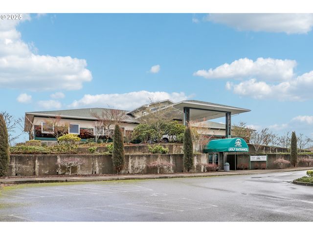 2516 MERIDIAN Ct, Woodburn, OR 97071