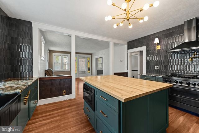 3045 PINEWOOD AVE, Baltimore, MD 21214