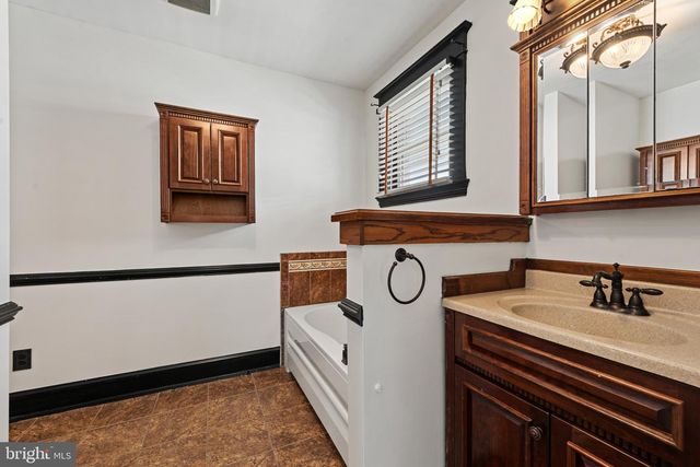 3045 PINEWOOD AVE, Baltimore, MD 21214