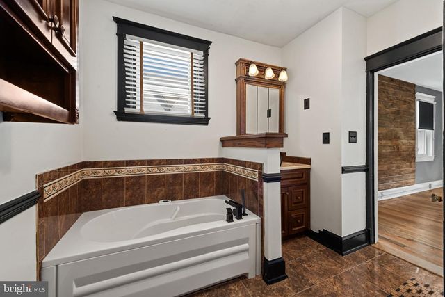 3045 PINEWOOD AVE, Baltimore, MD 21214