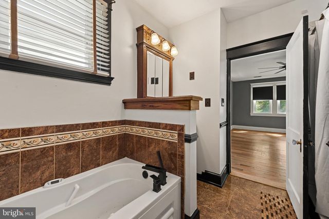 3045 PINEWOOD AVE, Baltimore, MD 21214