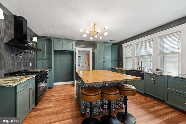 3045 PINEWOOD AVE, Baltimore, MD 21214