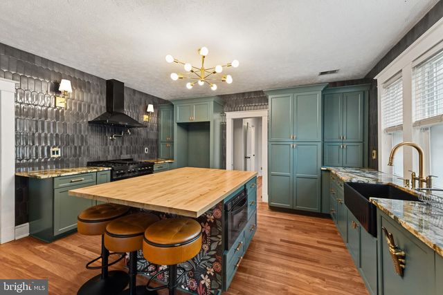 3045 PINEWOOD AVE, Baltimore, MD 21214