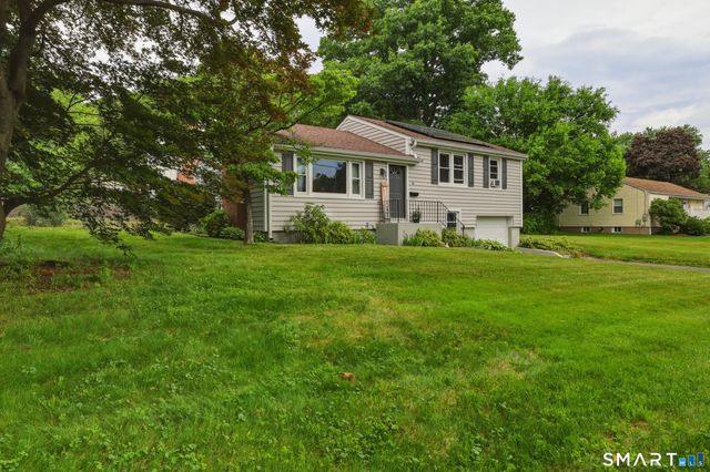 91 Berkeley Road, Middletown, CT 06457