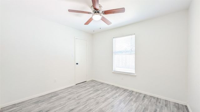 6702 Valley Branch Drive, Arlington, TX 76001