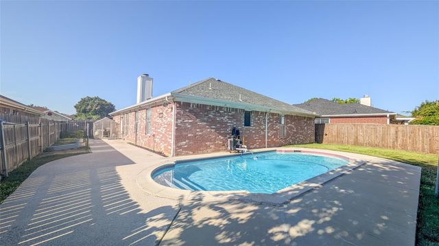 6702 Valley Branch Drive, Arlington, TX 76001