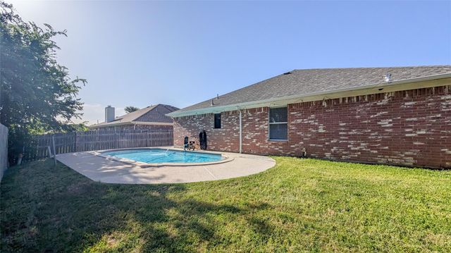 6702 Valley Branch Drive, Arlington, TX 76001