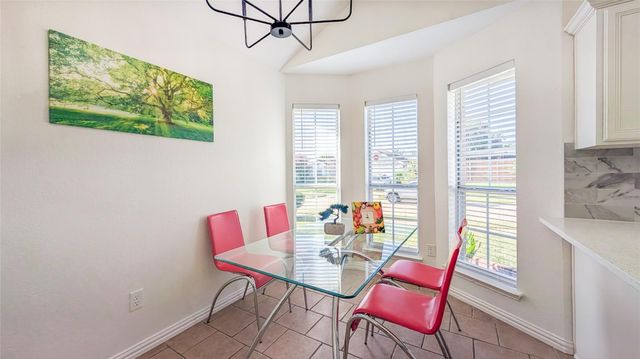 6702 Valley Branch Drive, Arlington, TX 76001