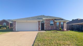 6702 Valley Branch Drive, Arlington, TX 76001