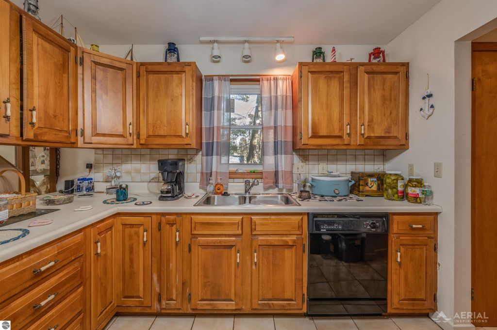 Image 13 of property listing at 965 Grove Street, Tawas City, MI 48763