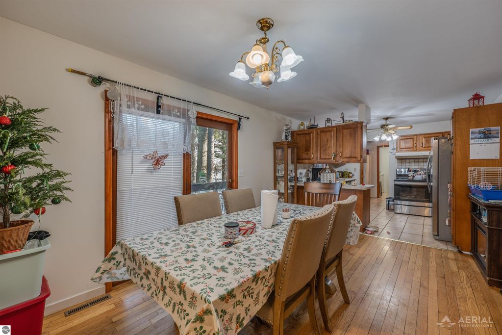 Image 14 of property listing at 965 Grove Street, Tawas City, MI 48763