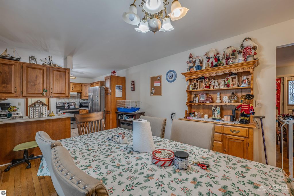 Image 15 of property listing at 965 Grove Street, Tawas City, MI 48763