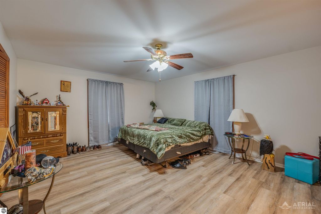 Image 18 of property listing at 965 Grove Street, Tawas City, MI 48763