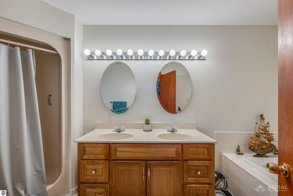 Image 19 of property listing at 965 Grove Street, Tawas City, MI 48763