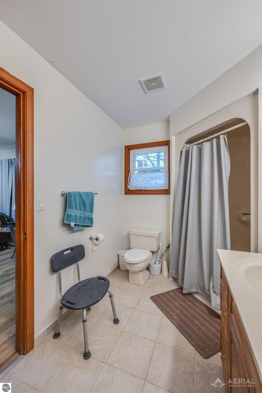 Image 20 of property listing at 965 Grove Street, Tawas City, MI 48763