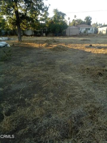 628 E 3rd Street, Bakersfield, CA 93307