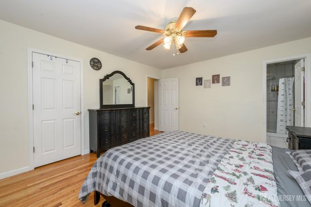 21 Wilk Road, Edison, NJ 08837