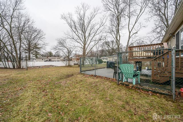 21 Wilk Road, Edison, NJ 08837