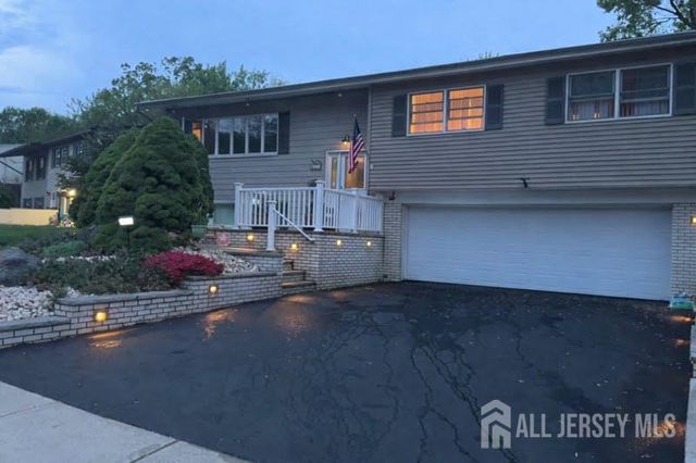 21 Wilk Road, Edison, NJ 08837