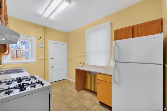 75 Prospect Street, Newburgh, NY 12550