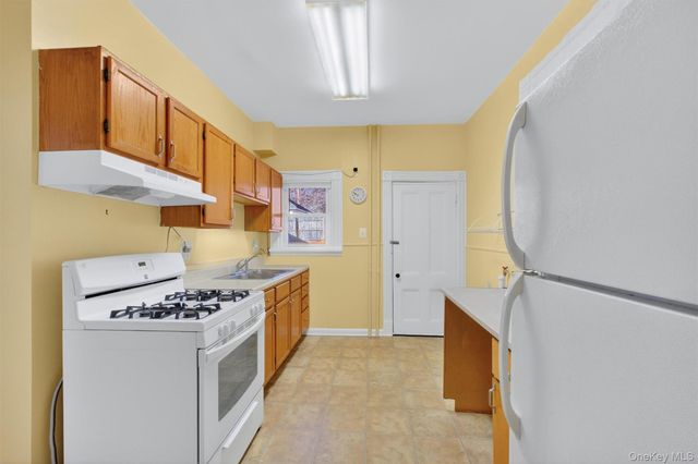 75 Prospect Street, Newburgh, NY 12550