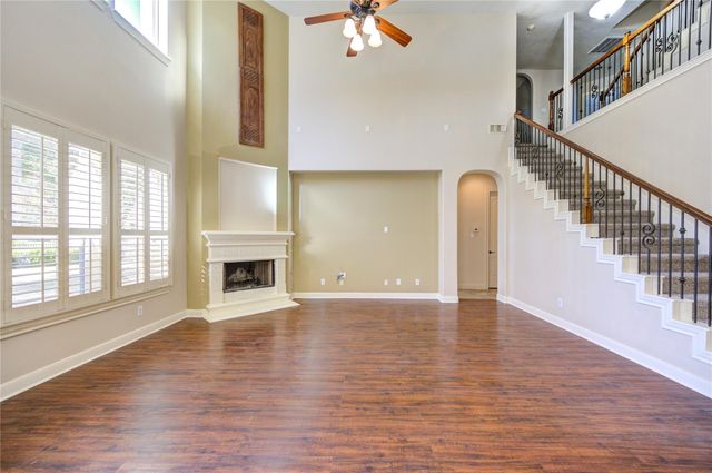 9230 Hernshead Lane, Missouri City, TX 77459