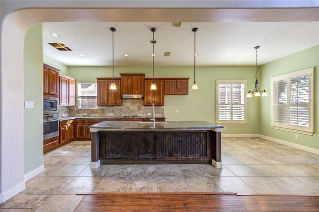 9230 Hernshead Lane, Missouri City, TX 77459