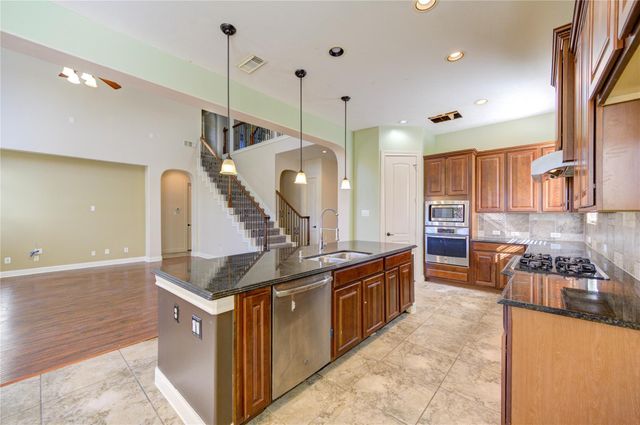 9230 Hernshead Lane, Missouri City, TX 77459