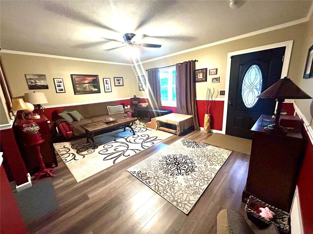Image 2 of property listing at 2210 MURDOCK BOULEVARD, Orlando, FL 32817