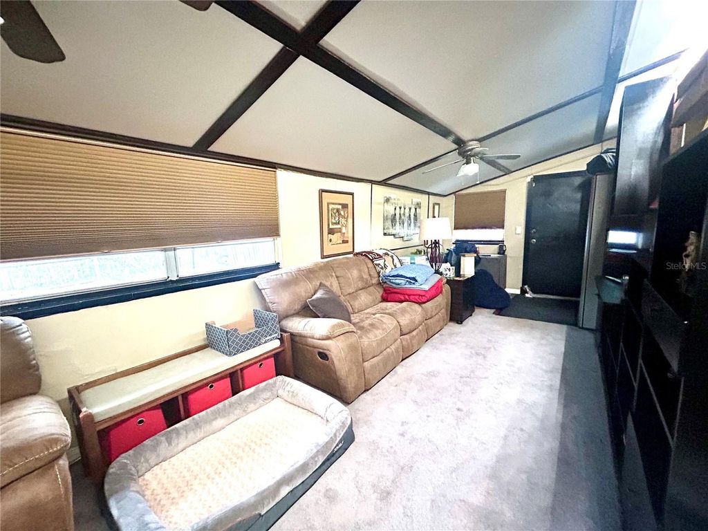 Image 11 of property listing at 2210 MURDOCK BOULEVARD, Orlando, FL 32817