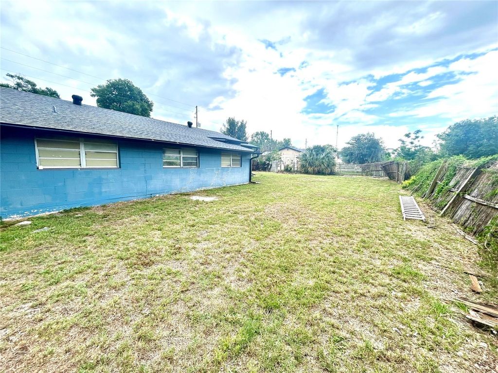 Image 27 of property listing at 2210 MURDOCK BOULEVARD, Orlando, FL 32817