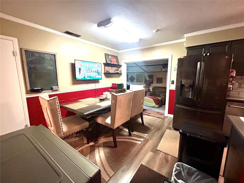 Image 4 of property listing at 2210 MURDOCK BOULEVARD, Orlando, FL 32817