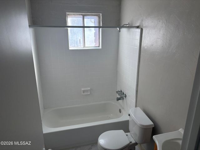 526 W 42nd Street, Tucson, AZ 85713